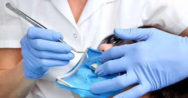 Что такое коффердам и зачем он нужен при лечении зубов?